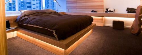 - На полках много классных сувениров, но замечаете их только во время уборки? 07