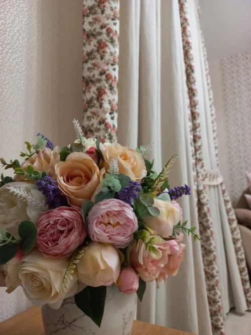 Своей душевностью и простотой Прованса стиль интерьера, который еще называют французским кантри, завоевал сердца хозяек по всему миру. 03