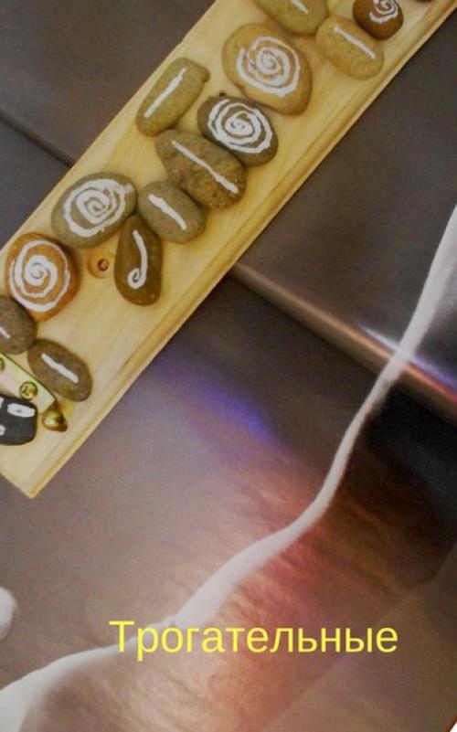 Ценителям порядка!  Все, что Живет в прихожих, теряется, путается, мешается, отлично найдет себе место на крючках: сумки, зонты, ремни, шарфы. 04