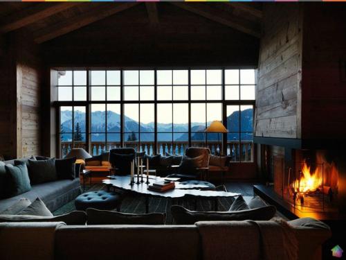 Уютное шале с видом на швейцарские Альпы.