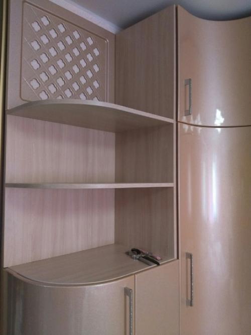 Невозможно представить современную квартиру без такого предмета интерьера, как шкаф. 02