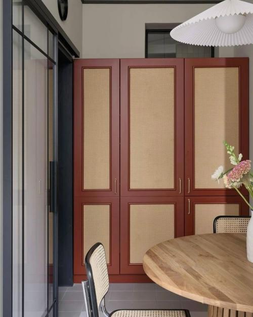 Атмосферный интерьер квартиры в самом центре Петербурга. 07