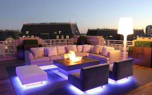 - На полках много классных сувениров, но замечаете их только во время уборки? 05