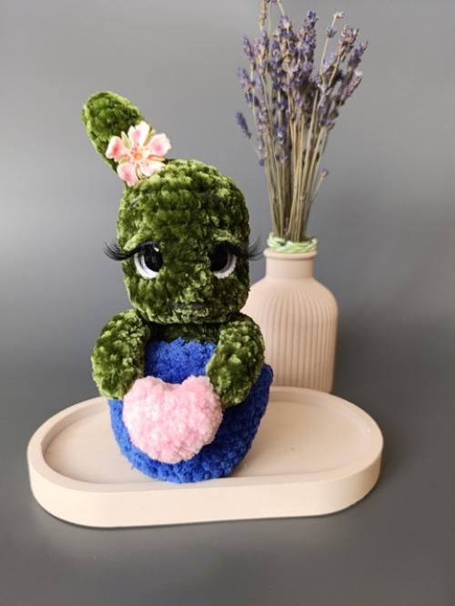 Не любите поливать цветы, но всё же хотите внести немного зелени и уюта в ваше пространство? 02