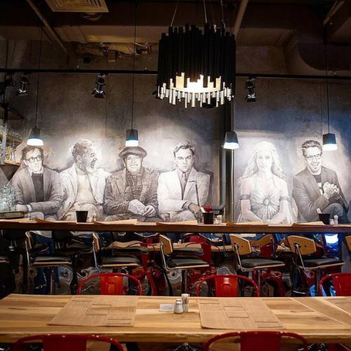 10 красочных заведений города, где можно зарядиться позитивом. 07