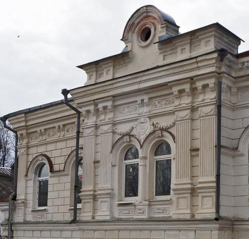 Самое впечатляющее здание в Приволжске сейчас - дом а. в. дородного. 01