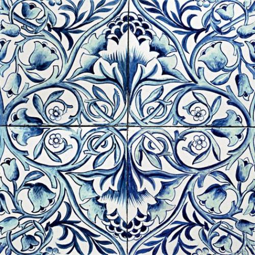 - Английский художник, дизайнер по ткани и мебели, оформитель книг, разработчик типографских шрифтов, поэт и социалист. 07