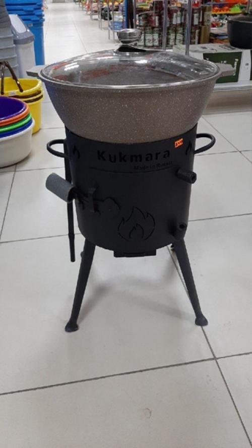 Любая посуда может стать выразительным акцентом, делающим интерьер кухни ярче и интереснее. 08