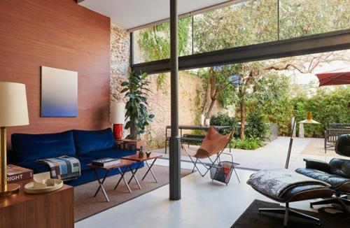 Старинные стены и современный дизайн: лофт молодого бизнесмена в Барселоне. 01