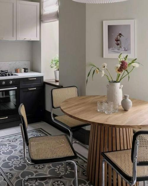 Атмосферный интерьер квартиры в самом центре Петербурга. 04