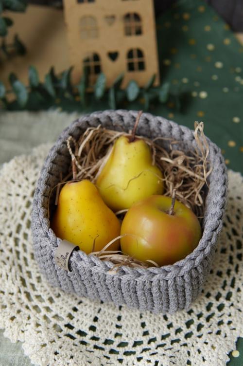 Три факта о свечах фруктах. 01