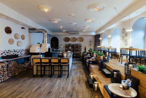 Подборка недавно открывшихся ресторанов и баров Петербурга. 05