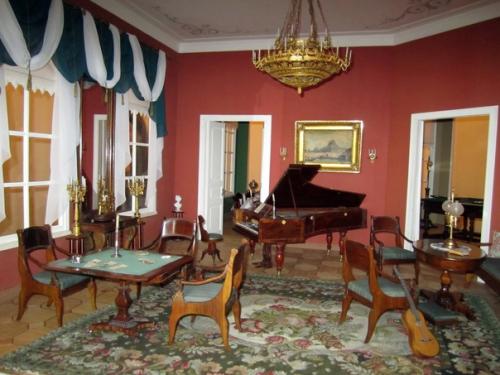 Пушкин и кукольный домик. 02