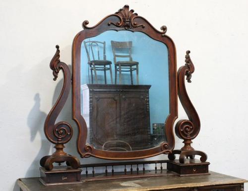 Первые зеркала - псише появились в конце Xviii века во Франции как составляющая дамского туалетного столика. 01