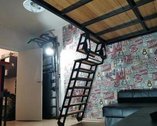 Интересное решение. Для квартиры с высокими потолками. 07