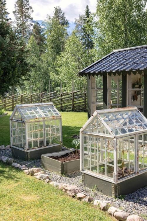 Уютная дача с милым детским домиком. 08