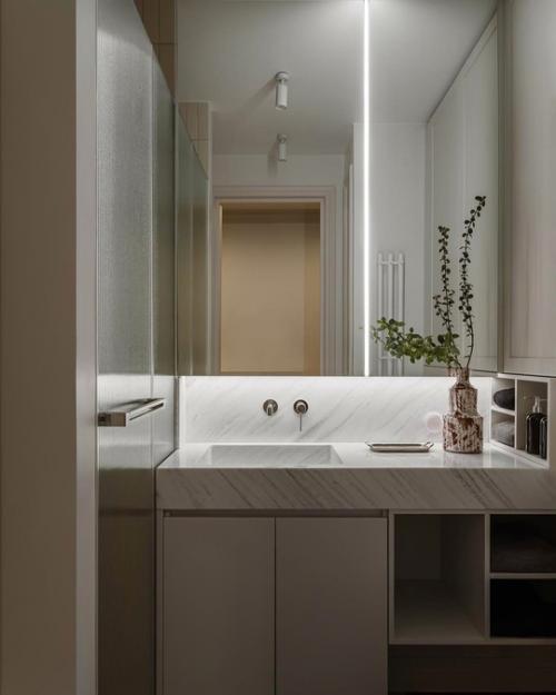 Интерьер с плавным раскрытием пространства. 09