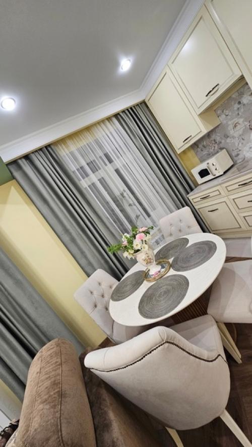 А начался проект с моей философии цвета в интерьере - пейзаж, залитый солнцем и укутанный туманом. 07