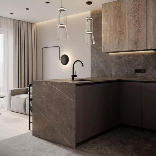 Стильный функциональный интерьер кухни - гостиной площадью 18 м в природных оттенках. 02