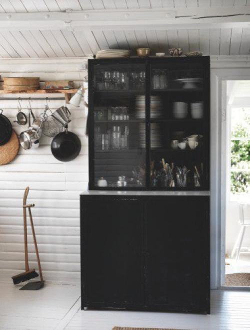 Маленький коттедж дачного типа с скандинавским интерьером. 03