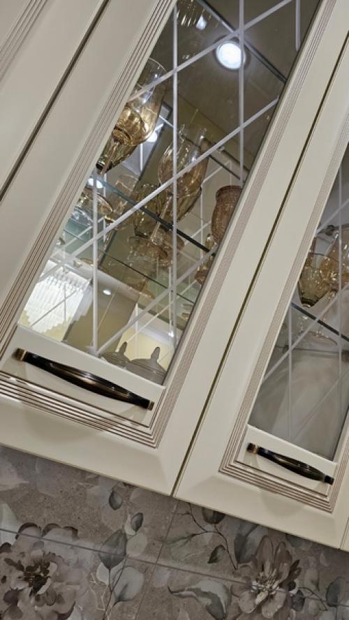 А начался проект с моей философии цвета в интерьере - пейзаж, залитый солнцем и укутанный туманом. 08