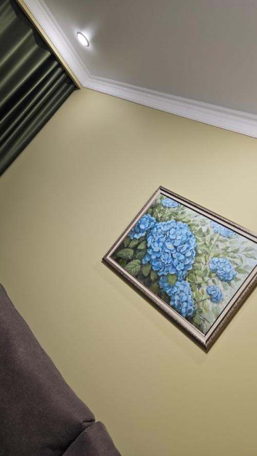 А начался проект с моей философии цвета в интерьере - пейзаж, залитый солнцем и укутанный туманом. 06