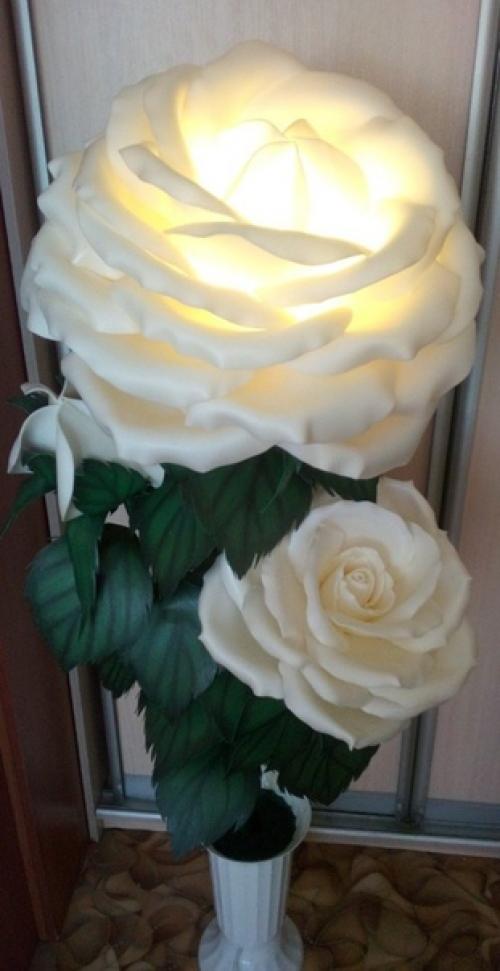 Интерьерная роза из изолона, высота 145 см, D бутона 52 см, украшение для интерьера. 02