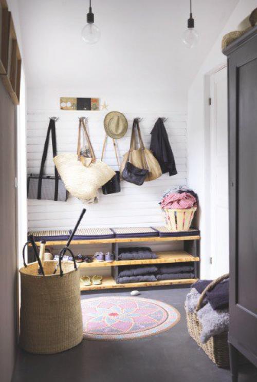 Маленький коттедж дачного типа с скандинавским интерьером. 01