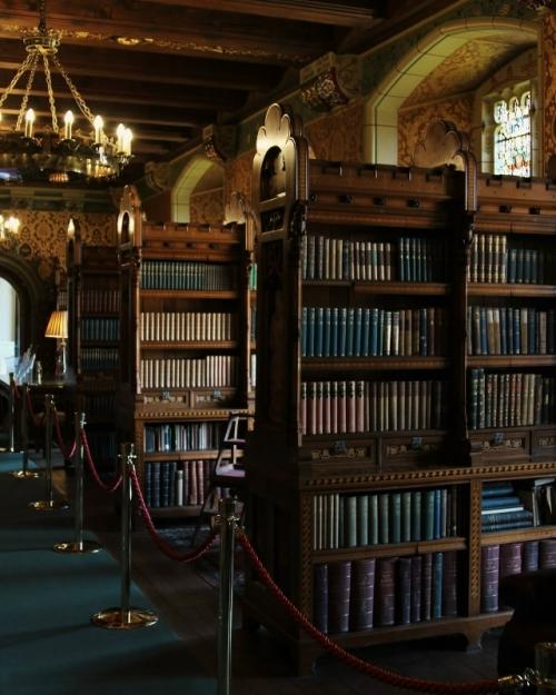 Прекрасные интерьеры замка Кардифф, Уэльс, Великобритания. 03