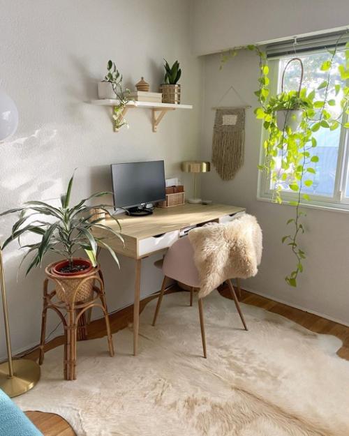 Наличие квартиры - студии или открытой планировки, которая сочетает в себе гостиную и столовую, может показаться сложной задачей. 03