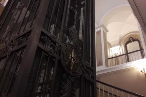 Дореволюционные лифты в Петербурге. 04