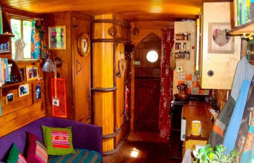 Дома на колесах на базе списанных фургонов. 01