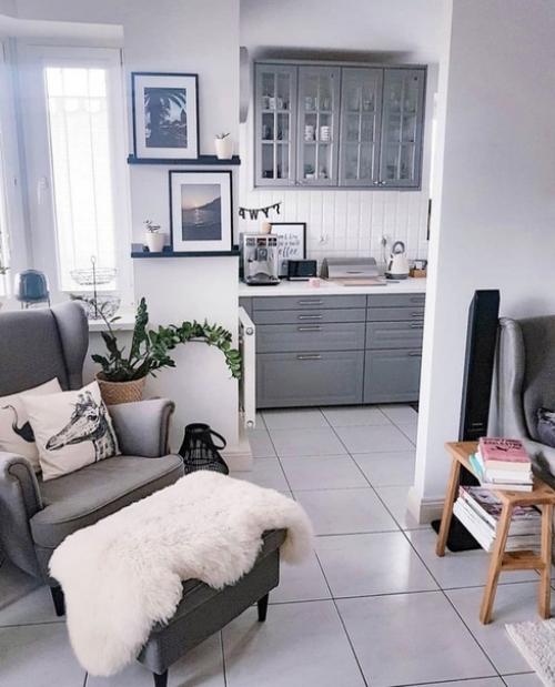 Это все очень уютно выглядит, но, когда начнёшь убираться в таком уюте, сразу понимаешь, что это бардак. 04