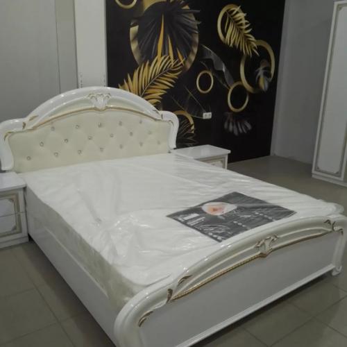 Классический стиль барокко в современном звучании нашел отражение в роскошной коллекции мебели для спальни Грация. 03