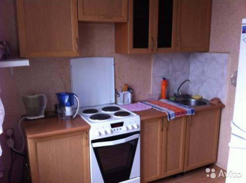 От собственника.  Сдается квартира на длительный срок, для жизни есть вся необходимая мебель и техника. 02