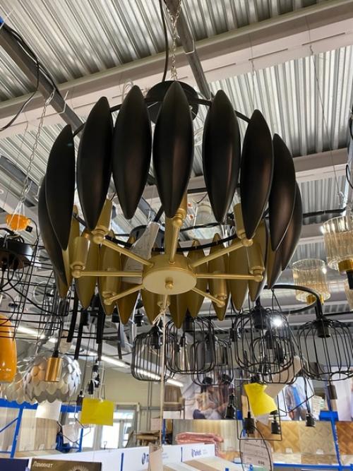 Распродажа!   Люстра - важный элемент дизайна интерьера, от которого зависит общая атмосфера и уют. 07