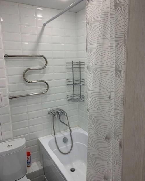 Сделали ремонт в нашей студии для сдачи, уложились в заготовленные 250 т. руб. 05