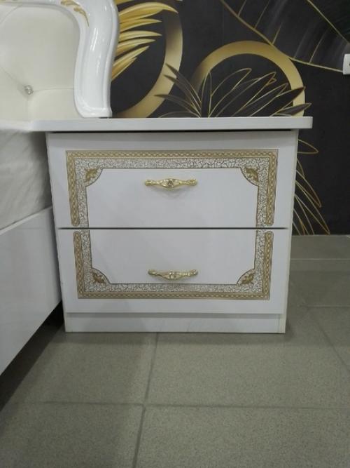 Классический стиль барокко в современном звучании нашел отражение в роскошной коллекции мебели для спальни Грация. 09