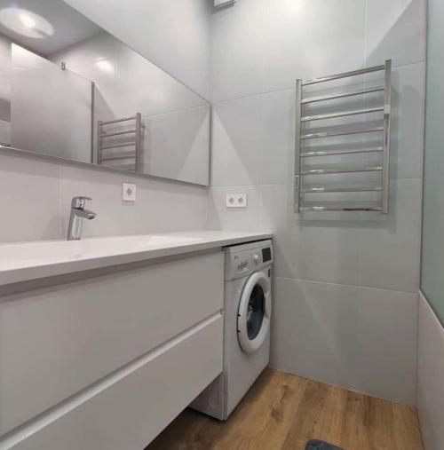 Просторная квартира. Современная и уютная. 06