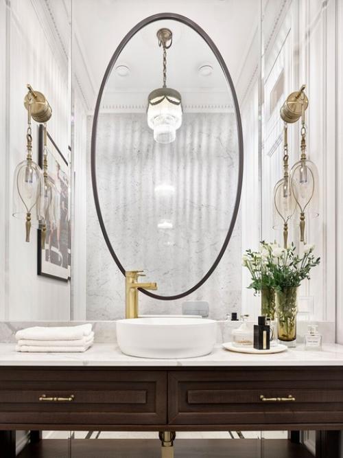 На красных воротах. 07