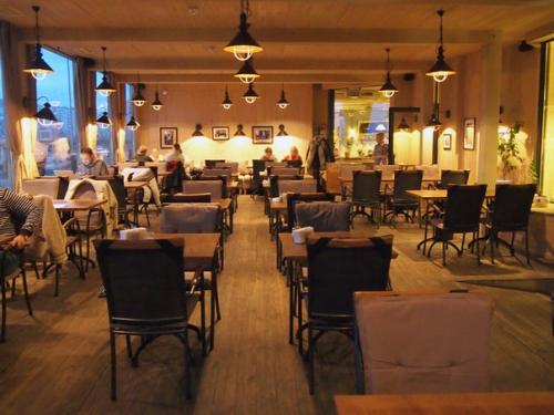 Very Well Cafe (очень хорошее кафе). 05