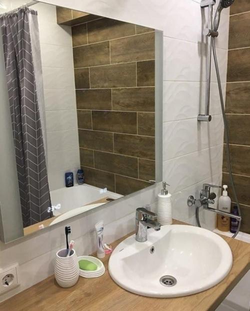 Небольшая ванная комната. 01