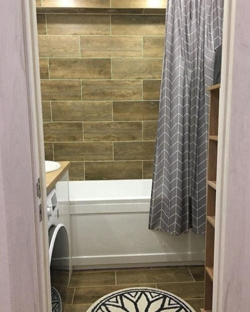 Небольшая ванная комната. 04