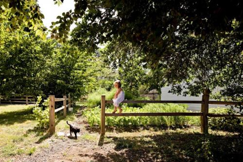 Уютный загородный дом семьи дизайнера. 07