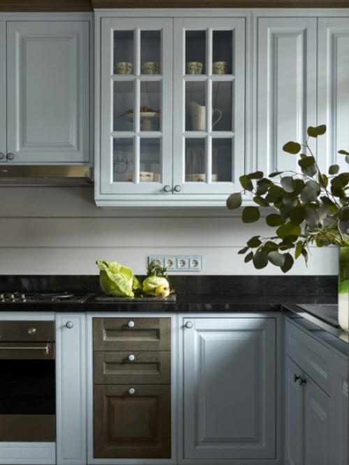 И снова кухня - гостиная, теперь уже в доме из бруса. 03