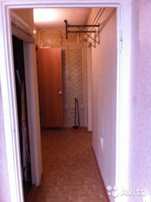 От собственника.  Сдается квартира на длительный срок, для жизни есть вся необходимая мебель и техника. 01