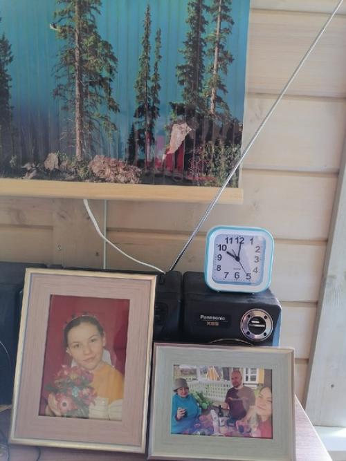 По просьбе подписчиков размещаю фотографии внутреннего интерьера моего крошечного домика. 04