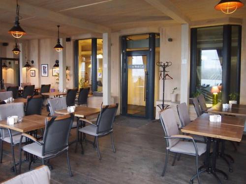 Very Well Cafe (очень хорошее кафе). 02