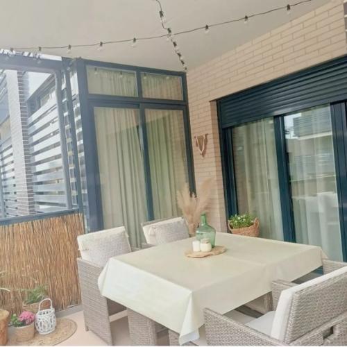 Приятный скандинавский интерьер в очень простом стиле. 09