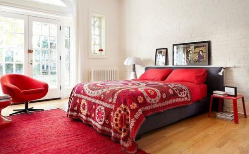 Сдержанная страсть: потрясающие спальни в красно - серой цветовой гамме. 05